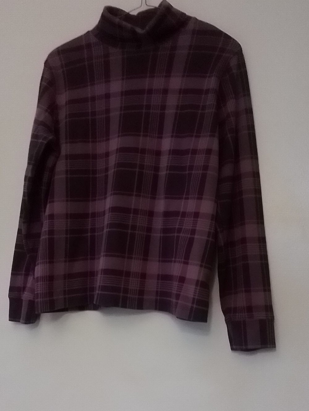 Women's Purple Plaid Turtleneck, Size Medium Petite
